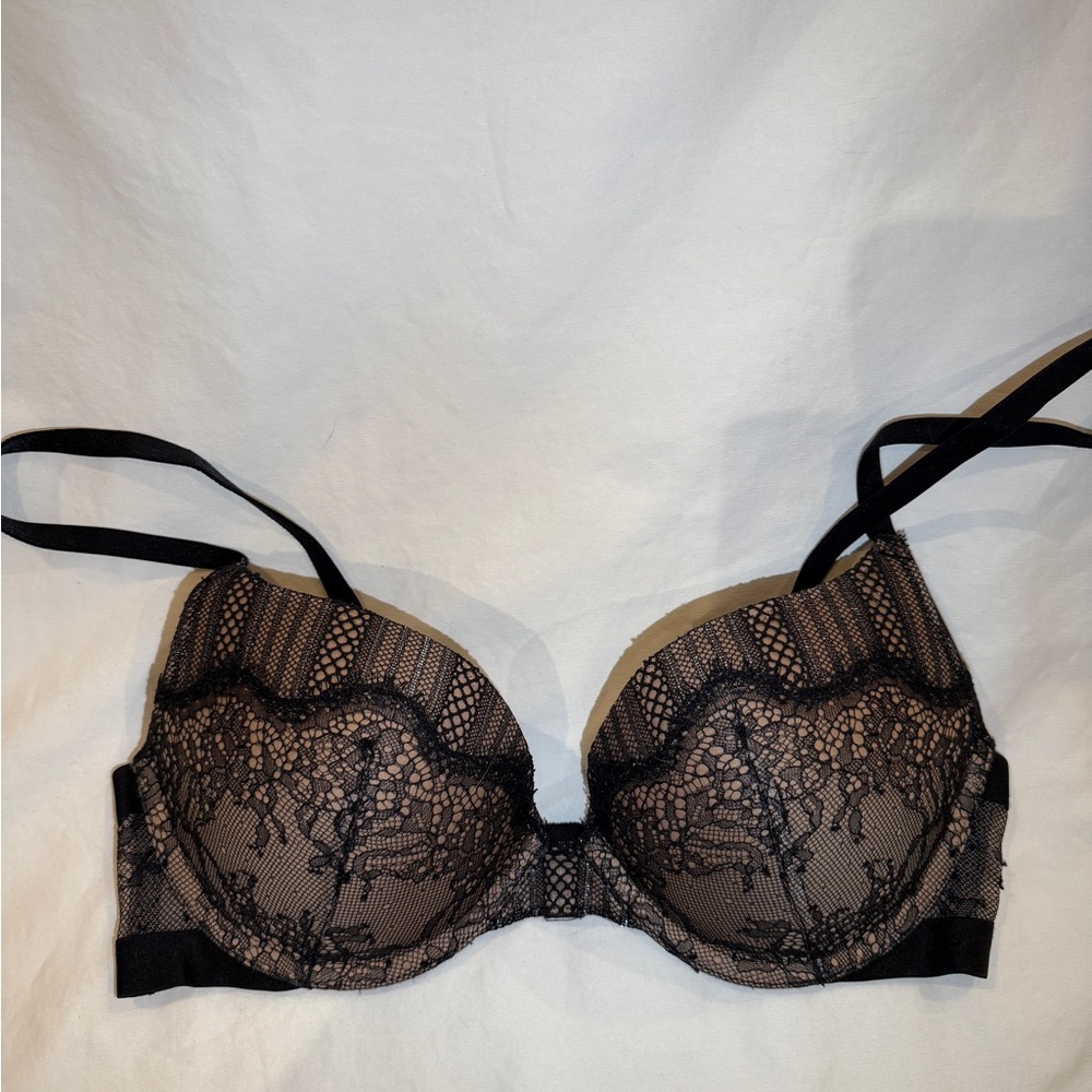 Victoria’s Secret “Very Sexy” Bra